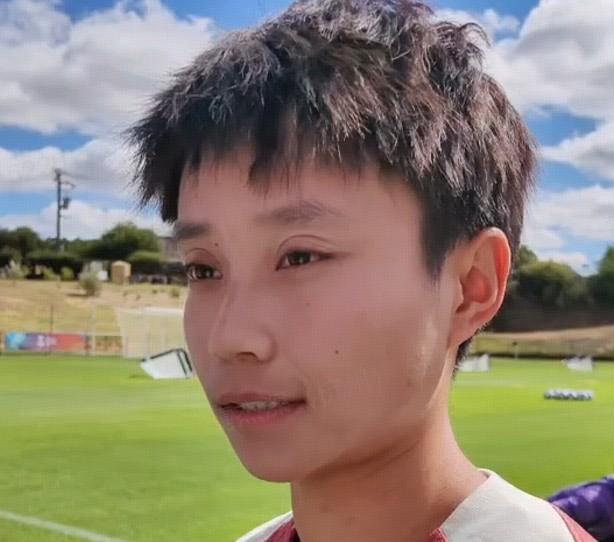 张琳艳：大家没有松懈，赢朝鲜只是一场比赛；霜姐教了我很多